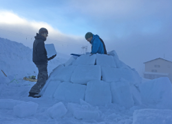 Iglu-Bau 800x600